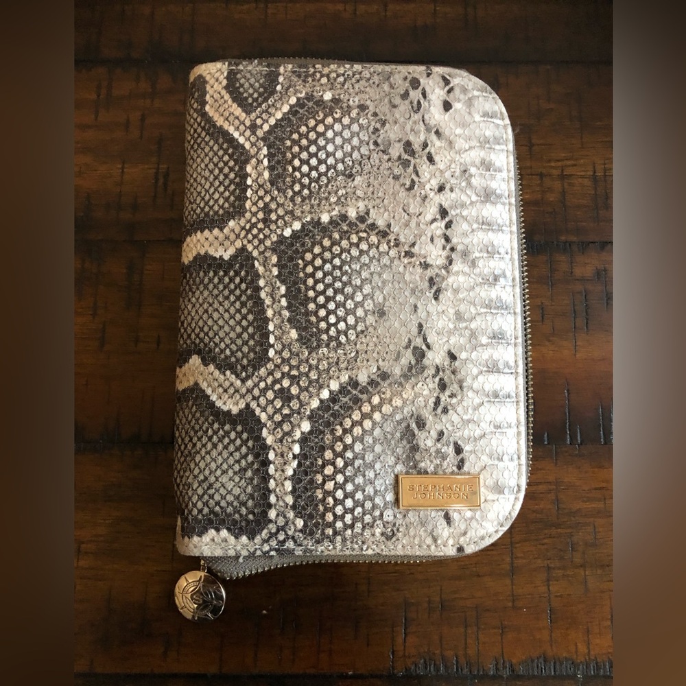 Stephanie Johnson Gray Snakeskin Wristlet jewelry pouch